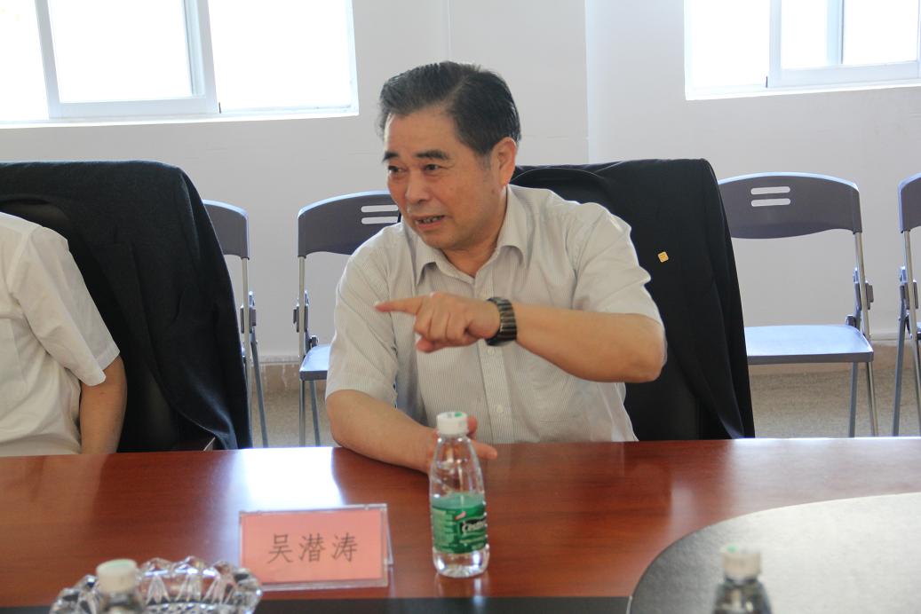 清华学者应邀来德育研究院开展假期学术活动