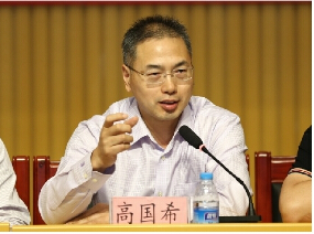 公司思政课基于慕课的混合式教学改革得到专家好评